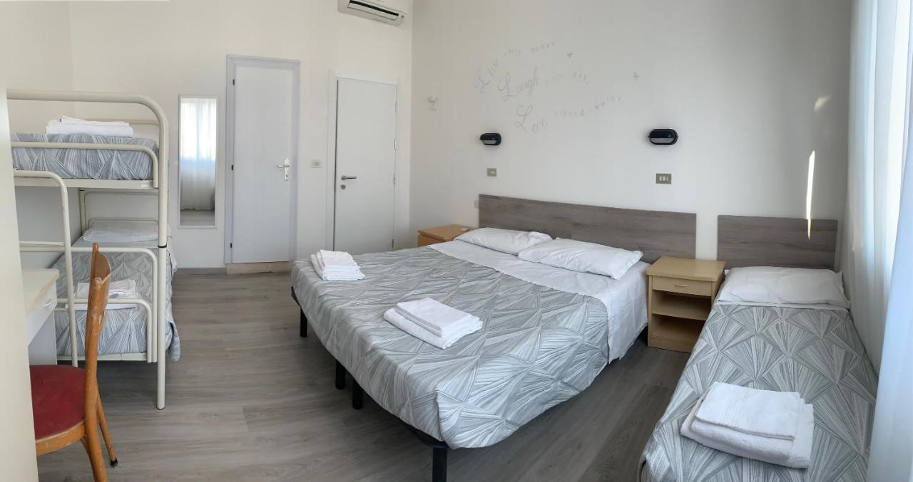 Hotel Laika Rimini Exterior photo